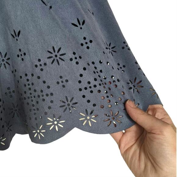 Altar'd State Dusy Blue Faux Suede Crop Top Scallop Eyelet Cottage Boho Small - Picture 4 of 6